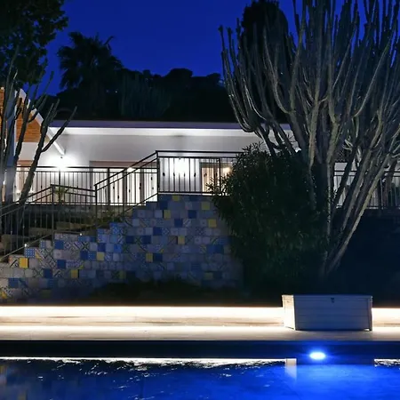 Willa Armonia 8, Emma