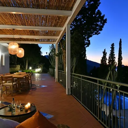 Armonia 8, Emma Pollina