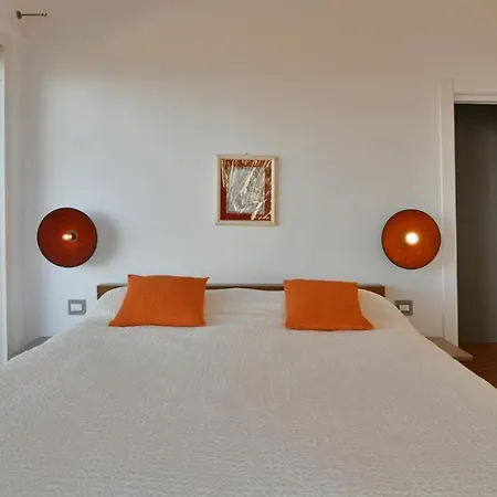 Armonia 8, Emma Willa Pollina